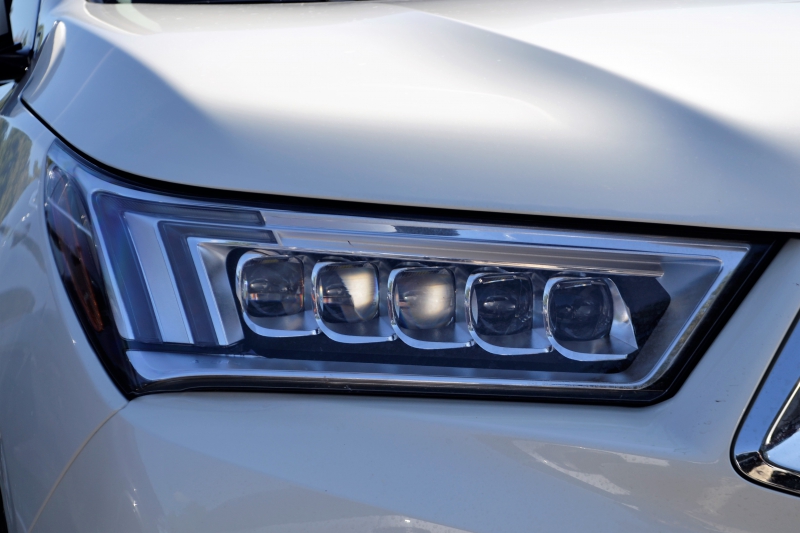 concession-moto-CLAVIERS-min_acura-headlamp-2834131